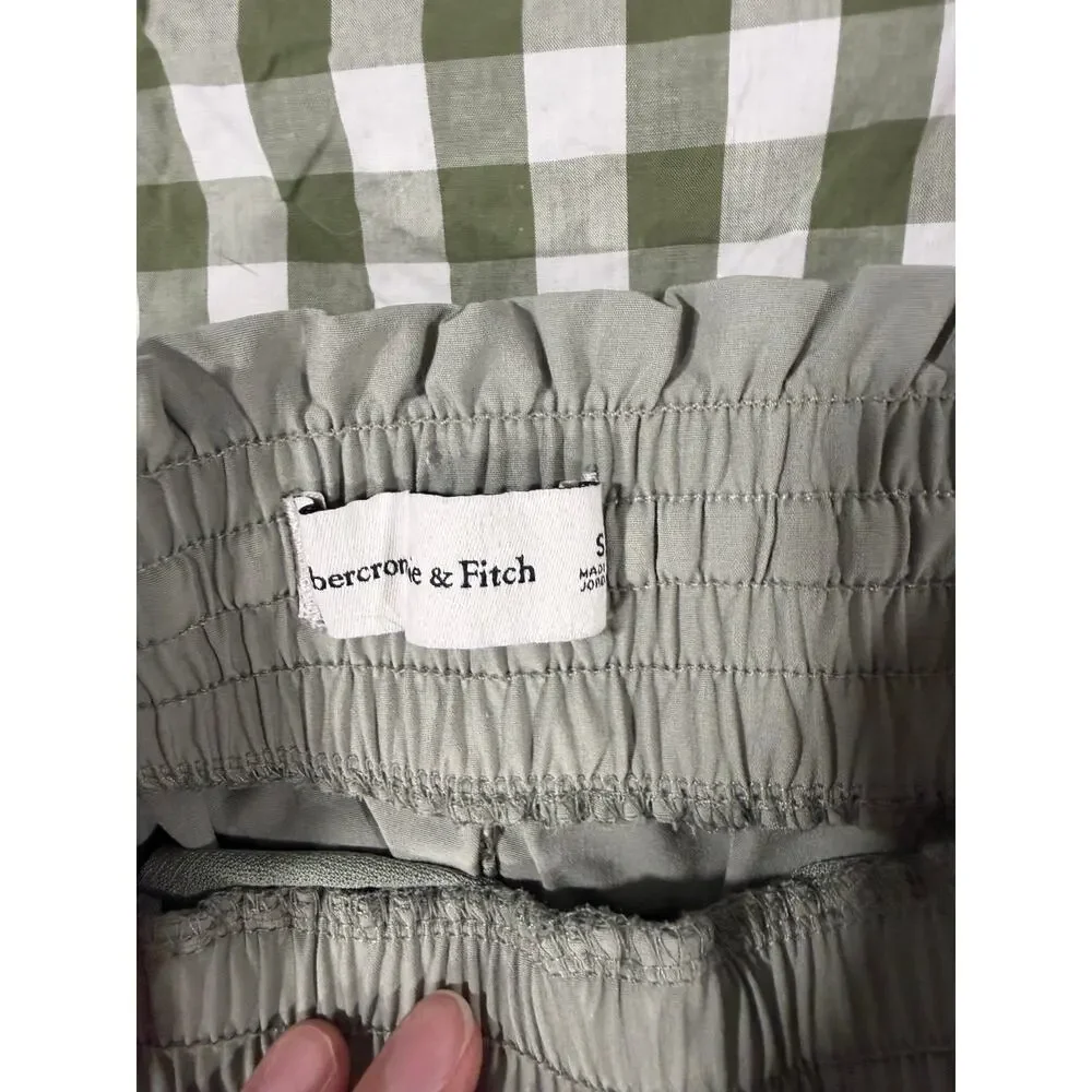 Abercrombie Sage Green Shorts - Picture 3 of 3